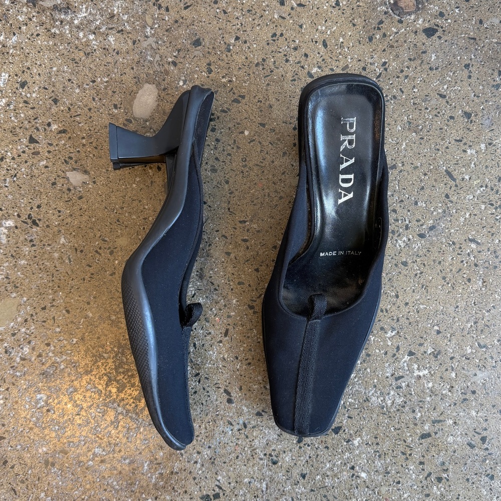 prada f/w 1999 black mules